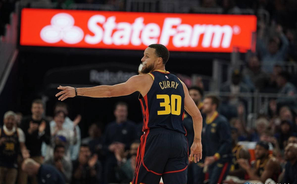 爱游戏平台-晋级下一阶段引发热议！，巴特勒在勇士比赛中出色防守全场沸腾不已的简单介绍