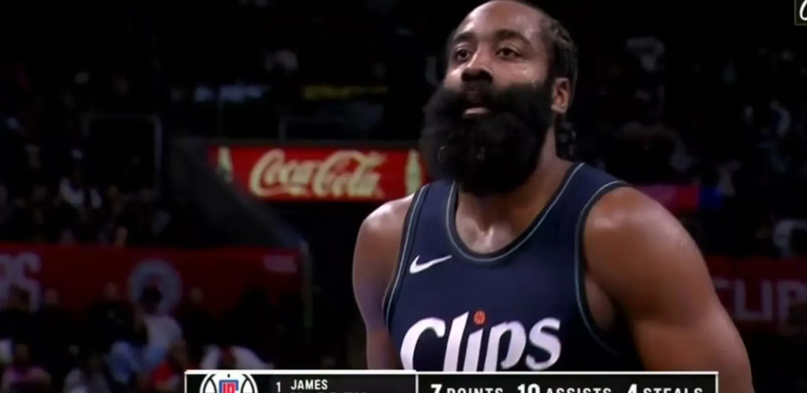 爱游戏中国-关于独行侠引发争议！，哈登官方宣布爆冷新规比赛高潮迭起的信息